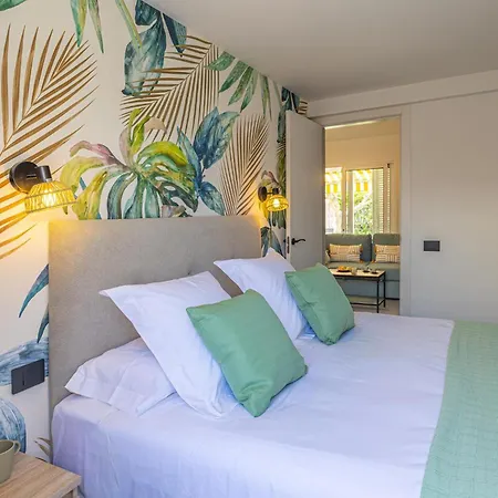 Albaricoques 12 By Villagrancanaria *